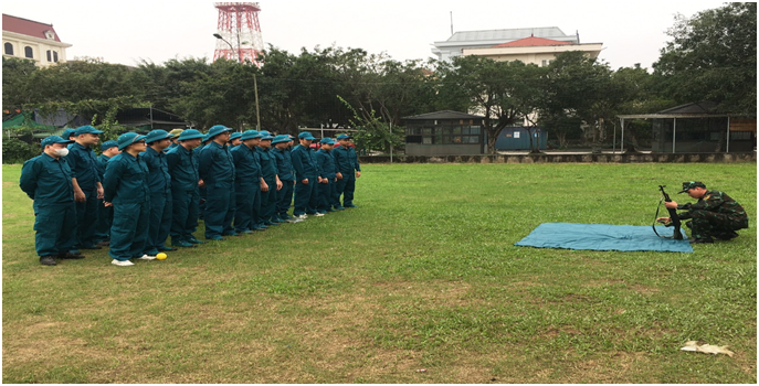 Tiểu đội Dân quân tự vệ Sở Công Thương tiến hành huấn luyện Giai đoạn I năm 2023