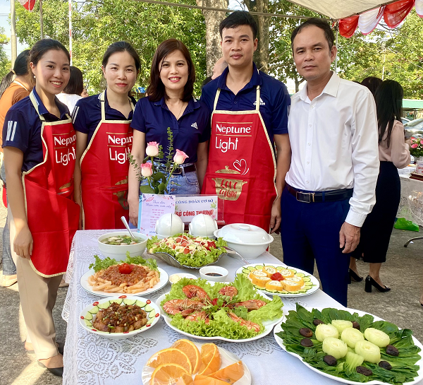 Công đoàn cơ sở - Sở Công Thương Ninh Bình tham gia hội thi nấu ăn chào mừng niệm 92 năm ngày thành lập Hội Liên hiệp Phụ nữ Việt Nam 20/10