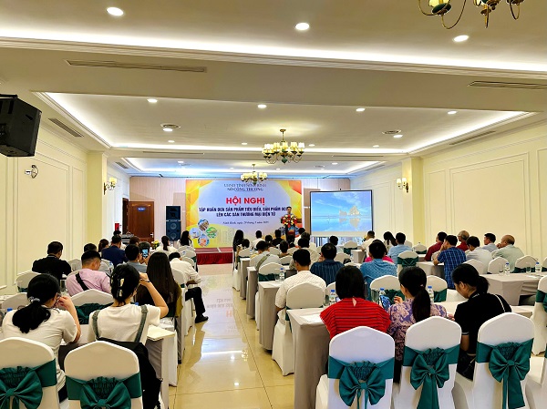 Tổ chức Hội nghị tập huấn đưa sản phẩm tiêu biểu, sản phẩm OCOP lên các sàn thương mại điện tử