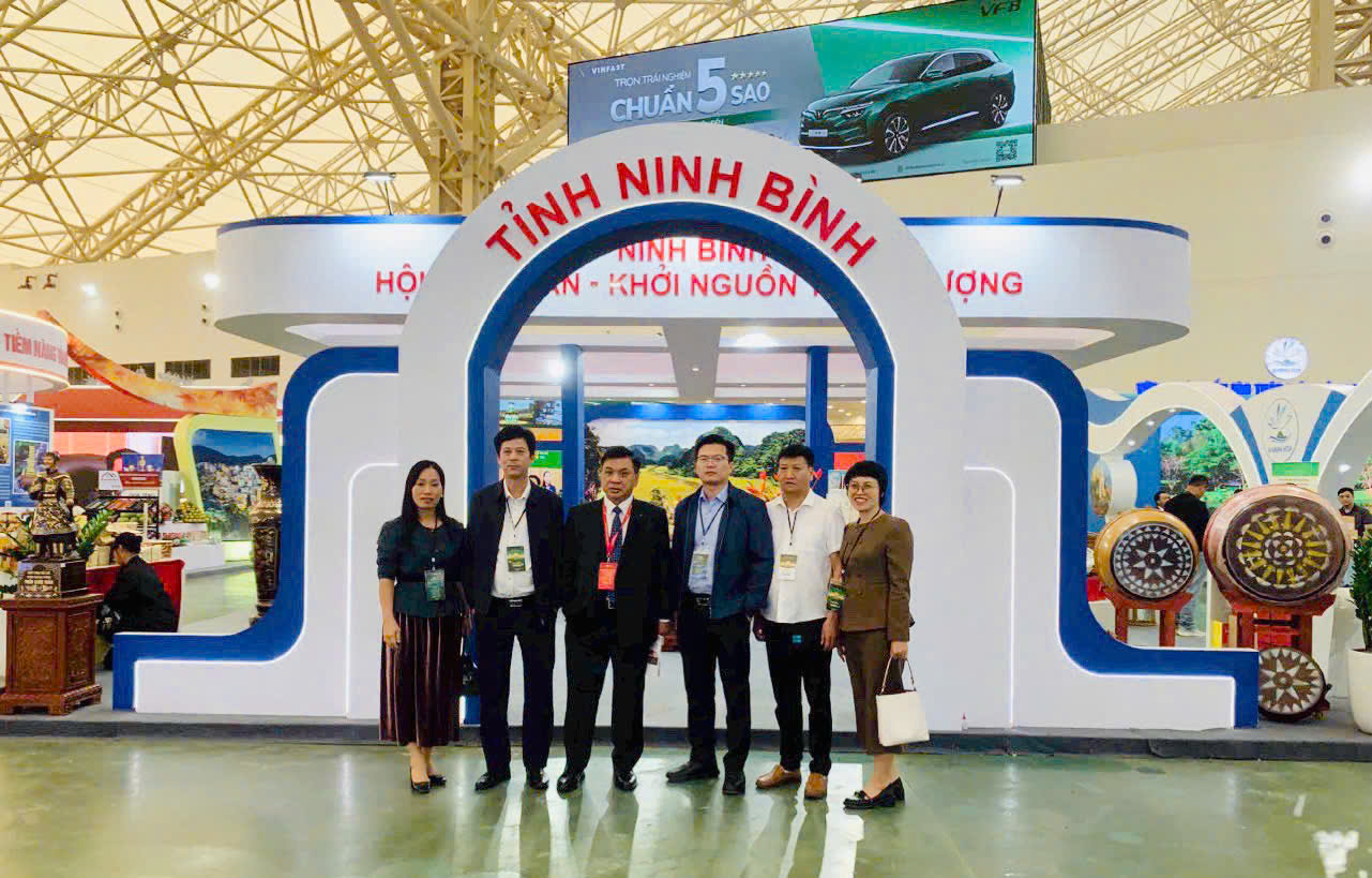 Lễ khai mạc Hội chợ Mùa Thu lần thứ nhất năm 2025 – Kết Nối Con Người Với Sản Xuất, Kinh Doanh